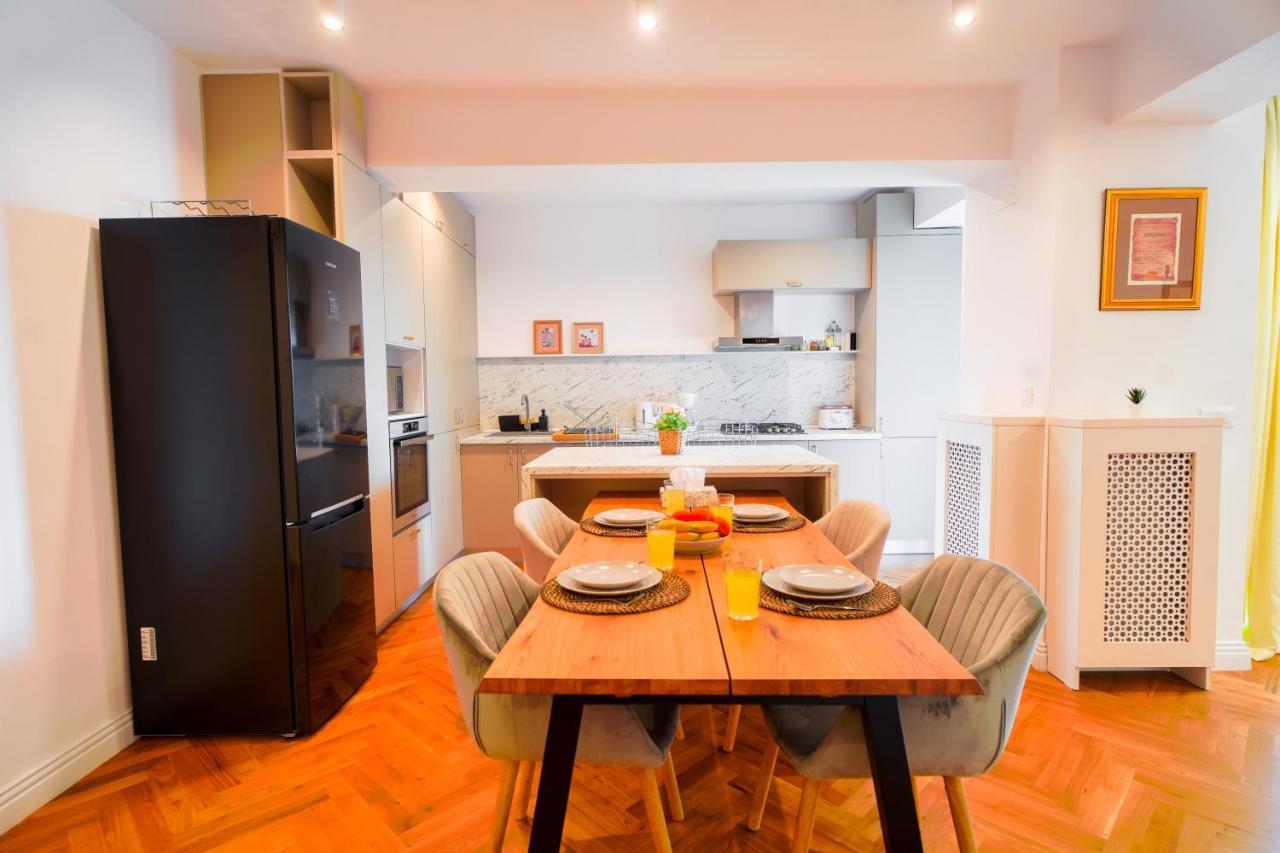 Luxury Central Park Apartment Bukares Bagian luar foto
