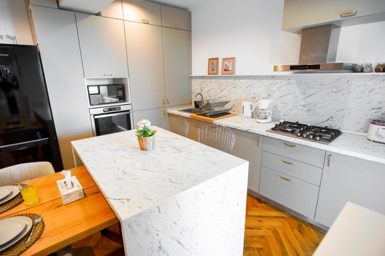 Luxury Central Park Apartment Bukares Bagian luar foto
