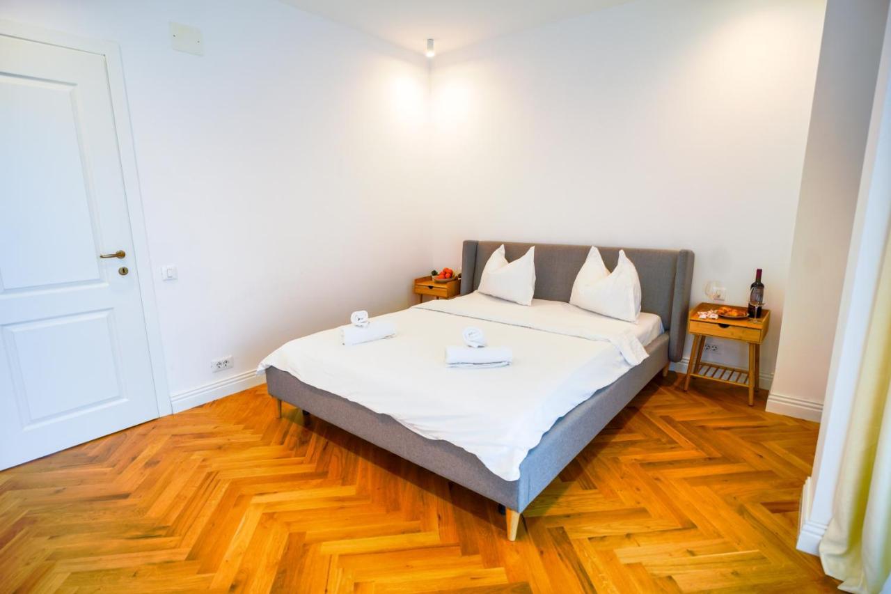 Luxury Central Park Apartment Bukares Bagian luar foto